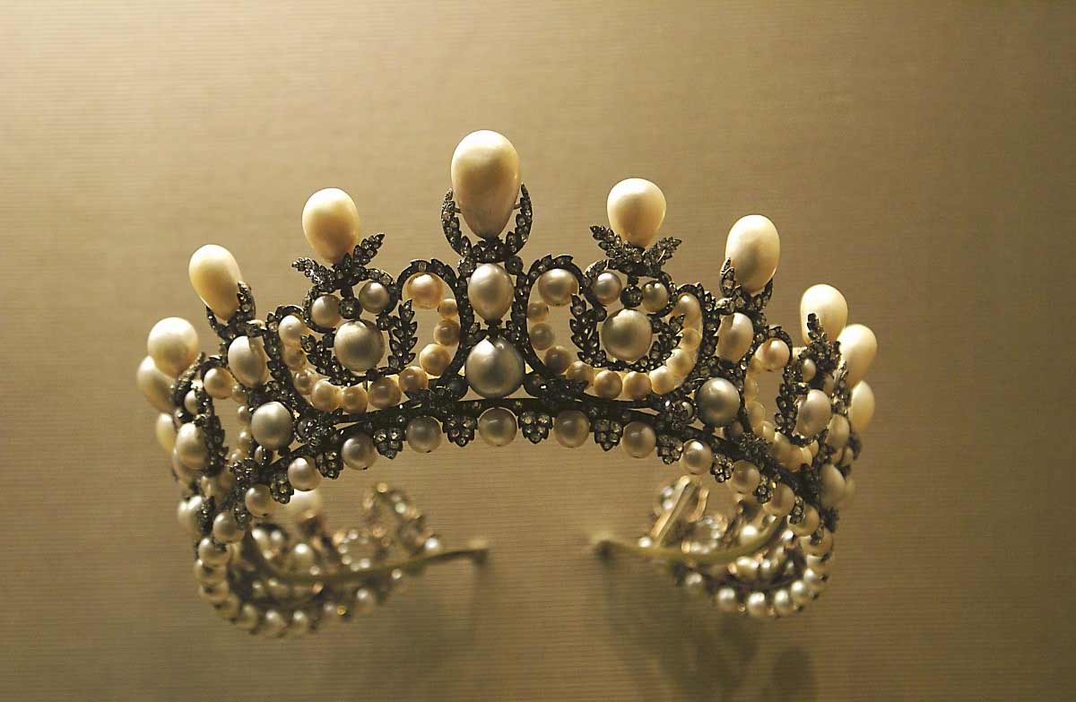 A King’s Wedding: Royal Spectacle, Traditions and Oddities